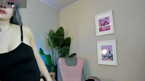 lexirouge           online show from November 10, 2025, 1:10 pm