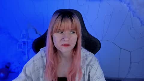 Snapshot of lexiwenford chatting on February 17, 2025, 5:47 am Lexi Wenford NO NUDE GODDESS online show from February 17, 2025, 5:47 am