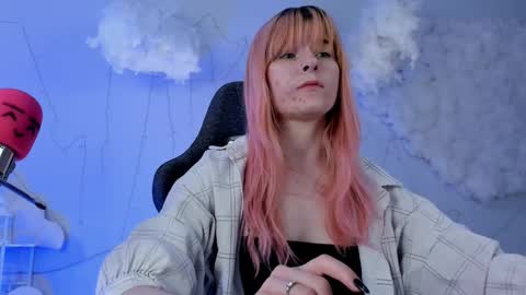 Snapshot of lexiwenford chatting on February 17, 2025, 8:52 am Lexi Wenford NO NUDE GODDESS online show from February 17, 2025, 8:52 am