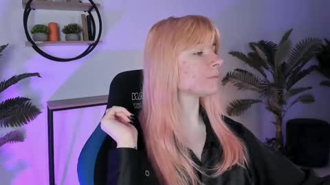 Snapshot of lexiwenford chatting on March 3, 2025, 2:36 am Lexi Wenford NO NUDE GODDESS online show from March 3, 2025, 2:36 am