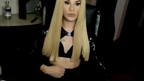 eva lexy you may call me Miss online show from October 20, 2025, 8:42 pm