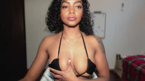 LEXY - Independent account online show from February 4, 2026, 1:17 pm