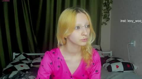 Snapshot of lexy_woorhez chatting on April 14, 2026, 8:48 pm Lexy online show from April 14, 2026, 8:48 pm