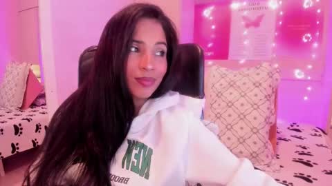 L I A  online show from October 11, 2025, 4:01 am