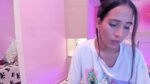 L I A  online show from October 12, 2025, 10:25 am