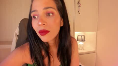 L I A  online show from February 22, 2026, 4:02 am