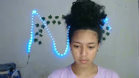 lolita online show from January 9, 2025, 5:02 am