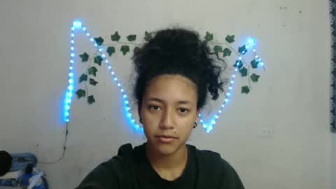 lolita online show from January 10, 2025, 2:02 pm