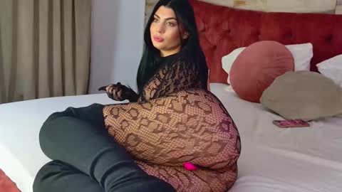 Sarra online show from September 23, 2025, 7:50 pm