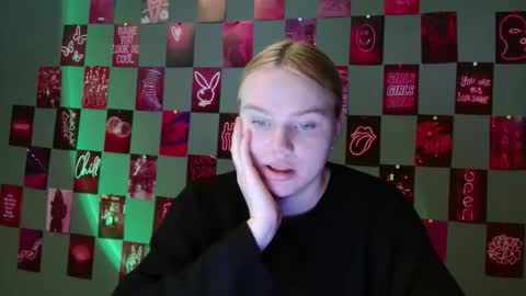 Leyla online show from October 1, 2025, 6:41 am