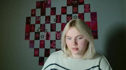 Leyla online show from November 5, 2025, 7:08 am