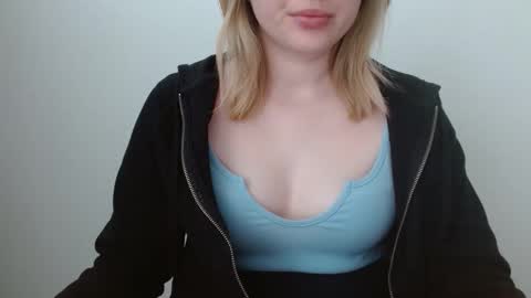 Leyla online show from June 2, 2026, 6:04 am