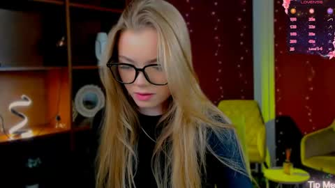 leyla_sexi online show from April 25, 2026, 1:41 pm