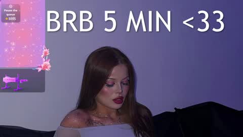 Sofa 3 online show from December 4, 2024, 3:32 pm