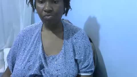 Snapshot of leylapleasure chatting on November 21, 2025, 1:21 pm leylapleasure online show from November 21, 2025, 1:21 pm