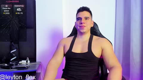 L E Y T O N online show from October 8, 2025, 1:03 am