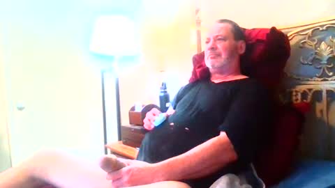 Snapshot of lgck12in chatting on April 2, 2026, 10:40 pm C2bme online show from April 2, 2026, 10:40 pm