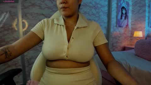 lhea_foxx online show from November 11, 2025, 12:32 am