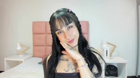 Snapshot of lhiamfitt chatting on October 21, 2025, 5:02 pm lhiamfitt online show from October 21, 2025, 5:02 pm