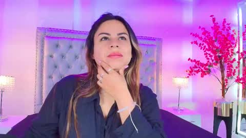 Lia  online show from October 18, 2025, 12:35 am