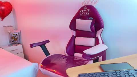 Lia  online show from February 24, 2026, 3:37 am