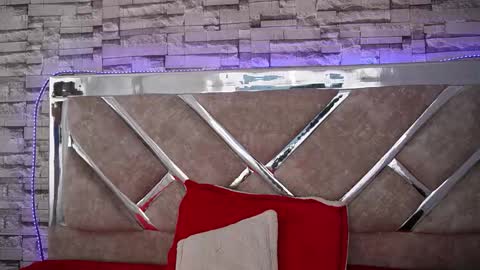 lia_collinsx online show from January 14, 2026, 7:08 pm