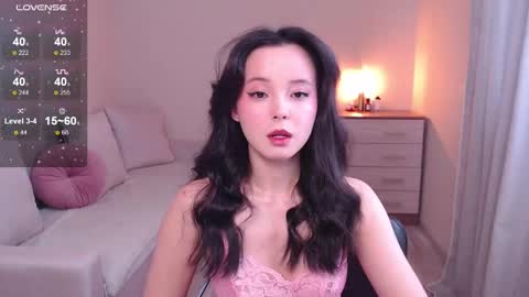 L I A online show from February 14, 2025, 12:25 pm