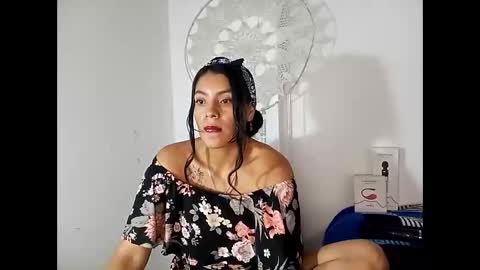 Lia online show from September 16, 2025, 6:42 pm