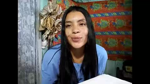 Lia online show from November 4, 2025, 6:07 pm