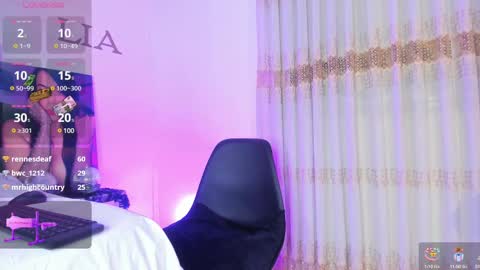 Lia Jhonson online show from February 9, 2025, 5:11 pm