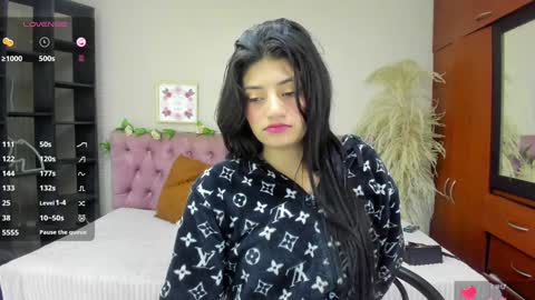 lia online show from December 28, 2024, 8:15 pm