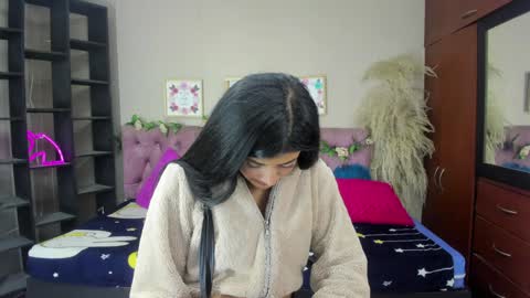 lia online show from January 20, 2025, 8:07 pm