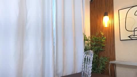 LIA online show from October 27, 2025, 6:45 pm