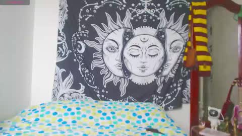 Snapshot of lia_monroe chatting on November 10, 2025, 3:44 pm Lia Monroe online show from November 10, 2025, 3:44 pm