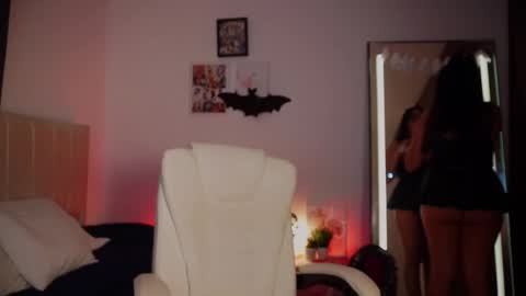 Lia  online show from October 22, 2025, 2:28 pm