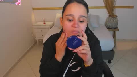 Snapshot of lia_sexx19 chatting on February 3, 2026, 2:21 am Lia online show from February 3, 2026, 2:21 am