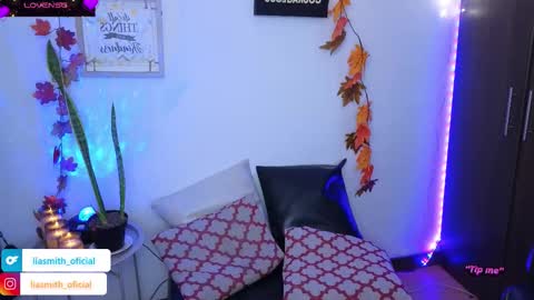 Snapshot of lia_smith87 chatting on March 18, 2026, 3:37 pm Laura online show from March 18, 2026, 3:37 pm