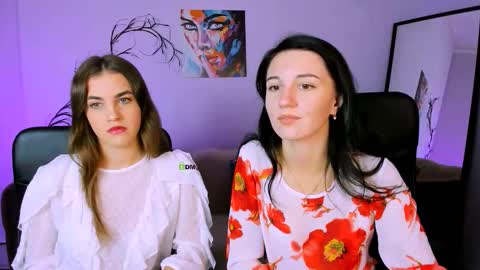 Lia online show from October 19, 2025, 5:41 am