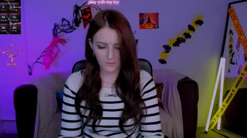 Lia online show from October 27, 2025, 8:13 pm