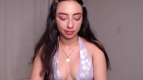   lia  online show from April 21, 2026, 9:28 pm