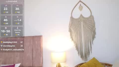 Lia  online show from December 27, 2024, 4:32 pm