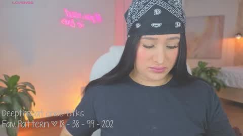 Lia Cox online show from October 2, 2025, 3:02 am