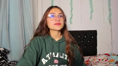Liah  online show from May 17, 2026, 3:59 am