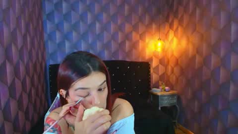  Lia  online show from November 13, 2025, 6:18 pm