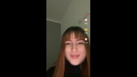 Liah Ferrer online show from October 27, 2025, 11:20 pm