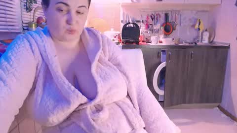 Snapshot of liahsofty chatting on February 3, 2025, 12:04 am miss Lia colection for travel online show from February 3, 2025, 12:04 am