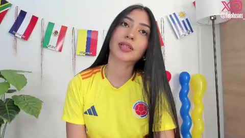 Lia Johnsons online show from June 18, 2026, 3:29 am