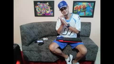 Andres online show from September 23, 2025, 9:40 pm