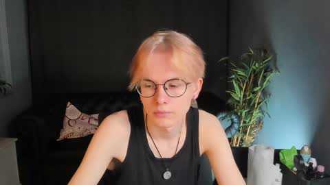 LIAM online show from April 16, 2026, 5:30 am