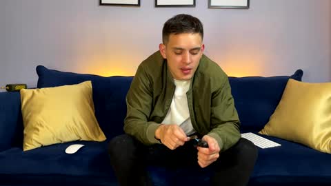 Snapshot of liam_enzho chatting on January 14, 2025, 3:11 am Liam online show from January 14, 2025, 3:11 am